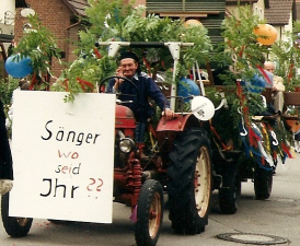 Reinhold für den Frohsinn am Kinderfestumzug unterwegs